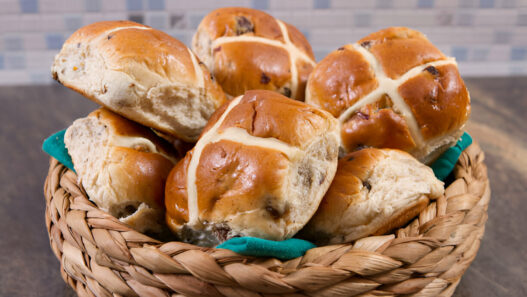 Traditional Hot Cross Buns Recipe