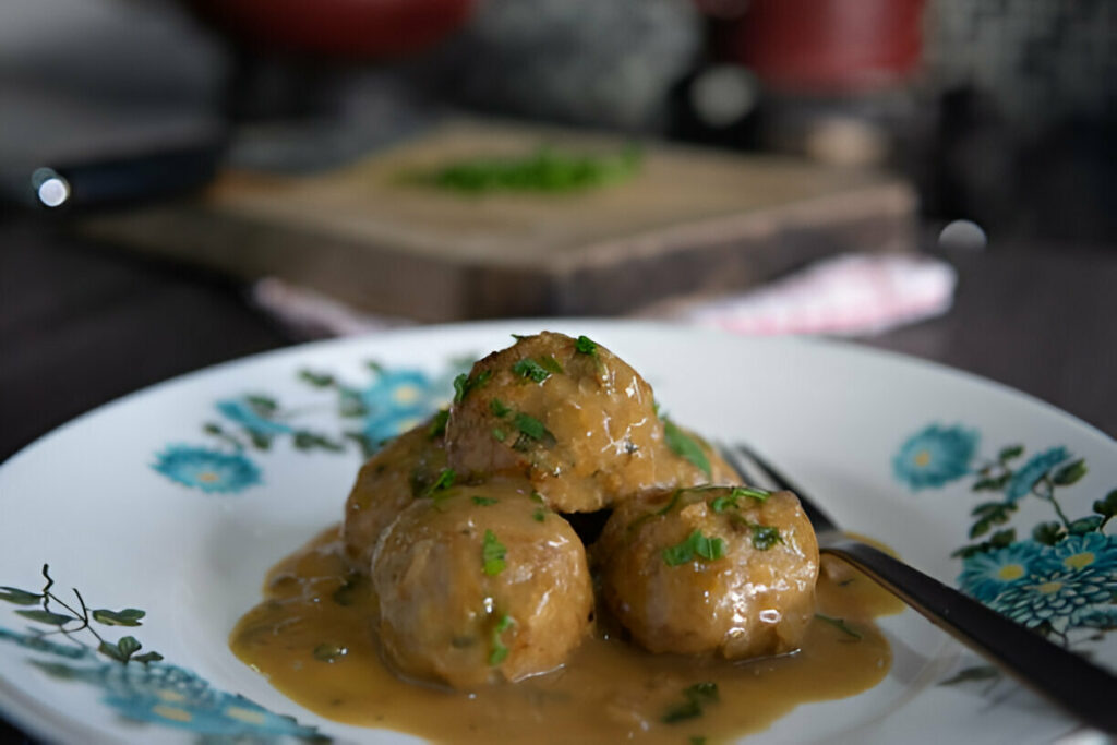 Meatballs in Spanish Sauce Recipe