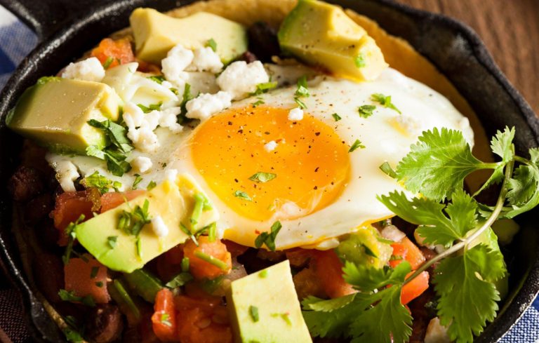 Chicken Huevos Rancheros Recipe