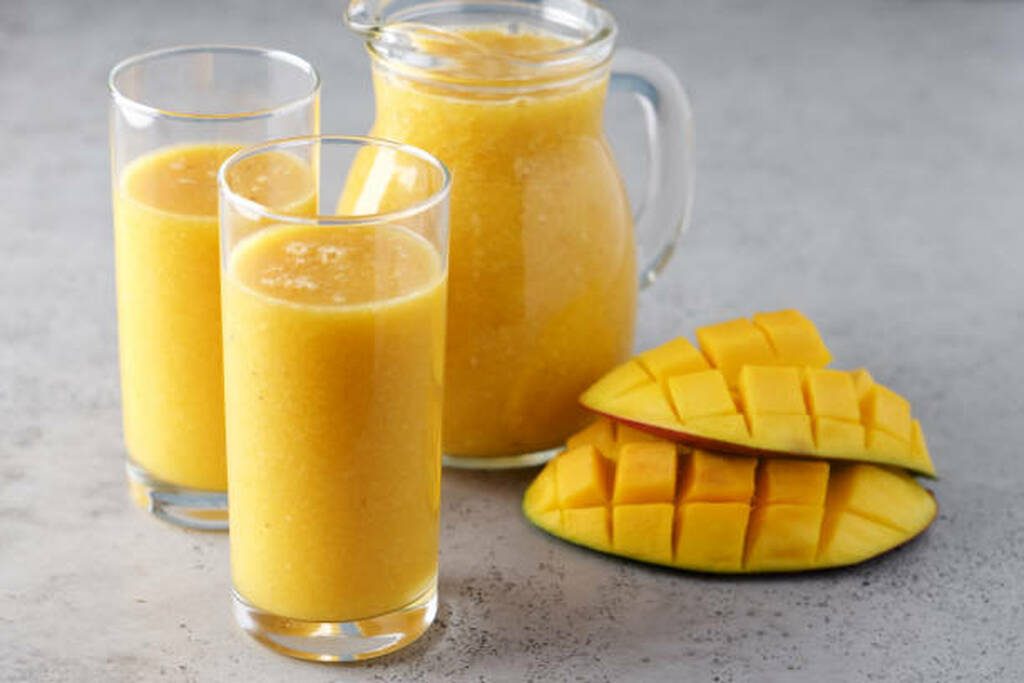 Mango Milkshake Recipe